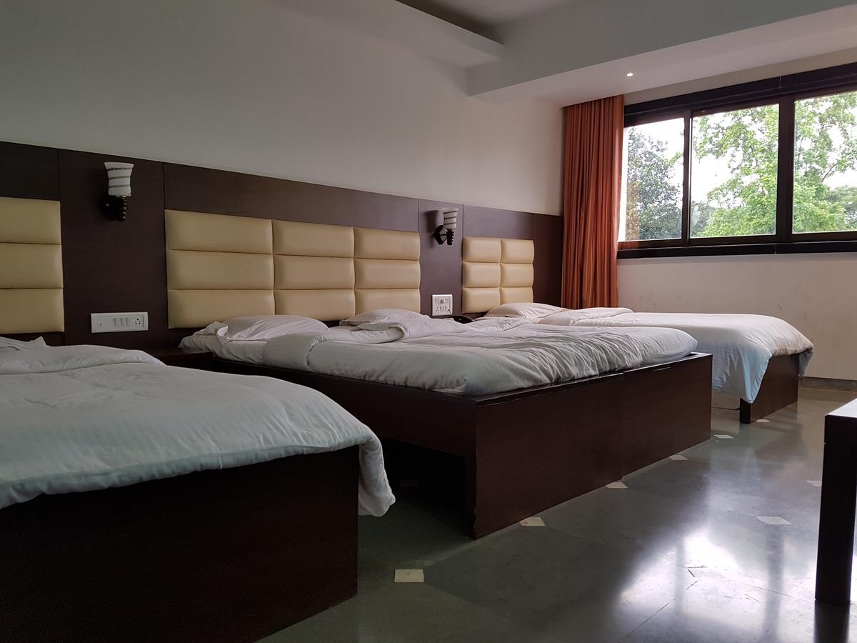 Bisu Hotel & Resorts Khed (Ratnagiri) Exterior foto